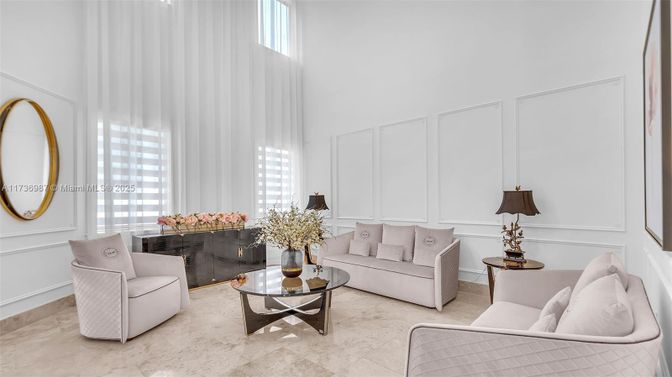 Fireplace, Interior, Living room