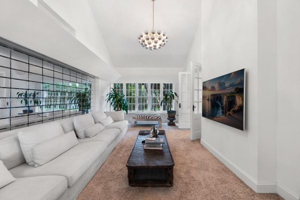 Interior, Living room, Pendant Lights