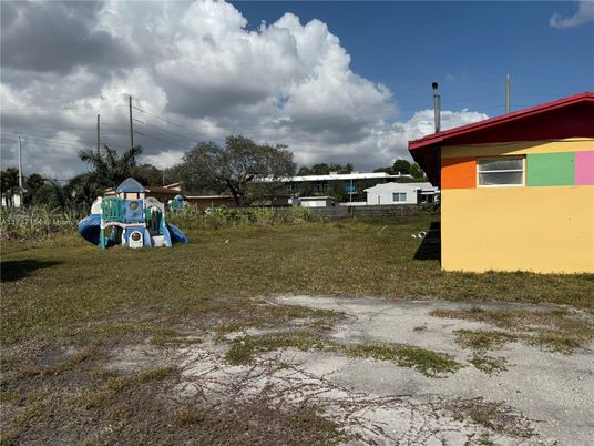 Backyard, Exterior, Playground