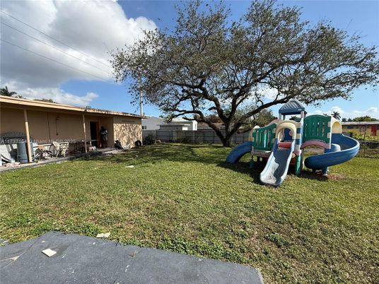 Backyard, Exterior, Playground