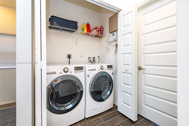 Interior, Utility Closets, Washer