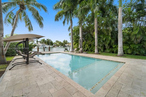 Exterior, Pool, Water