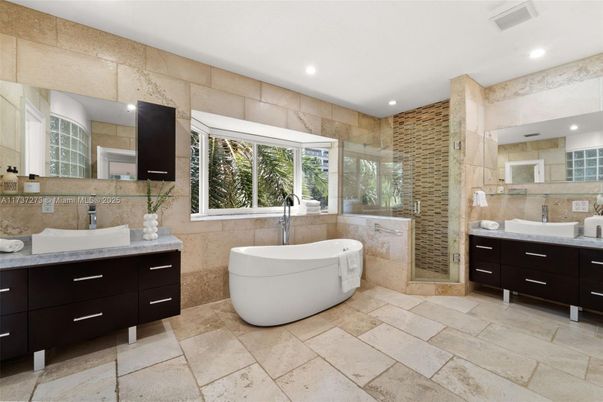 Bathroom, Dual Sink Vanities, Free Standing Baths, Glass Shower, Interior, Recessed Lighting