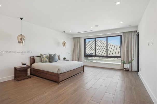 Bedroom, Interior, Pendant Lights, Recessed Lighting, Wood Texture Flooring