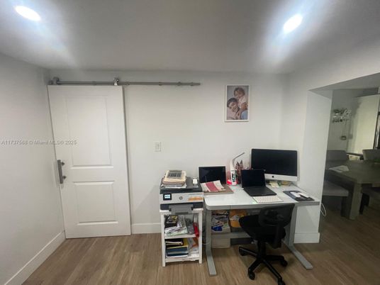 Home Office, Interior, Recessed Lighting, Wood Texture Flooring
