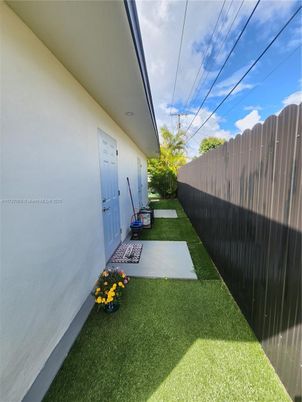 Backyard, Exterior