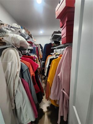 Interior, Recessed Lighting, Walk-in Closets