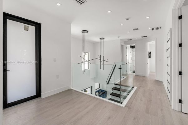 Interior, Pendant Lights, Recessed Lighting, Wood Texture Flooring