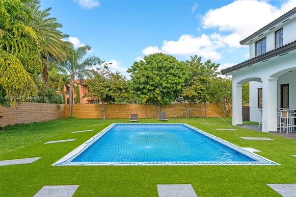 Backyard, Exterior, Pool