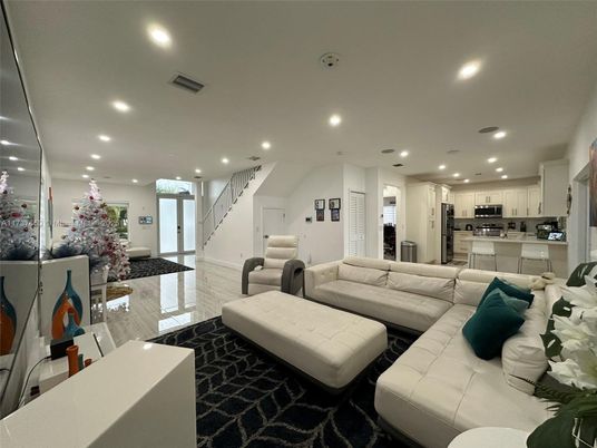 Interior, Kitchen, Living room, Recessed Lighting, Stainless Steel Appliances