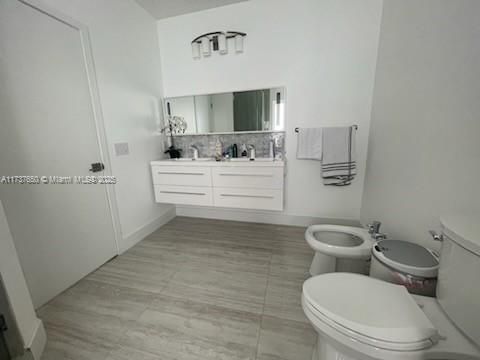 Bathroom, Dual Sink Vanities, Interior, Wood Texture Flooring