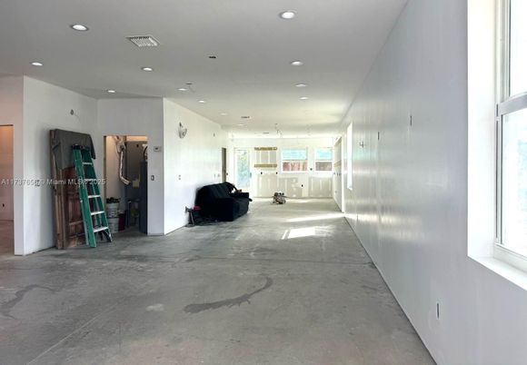 Interior, Recessed Lighting