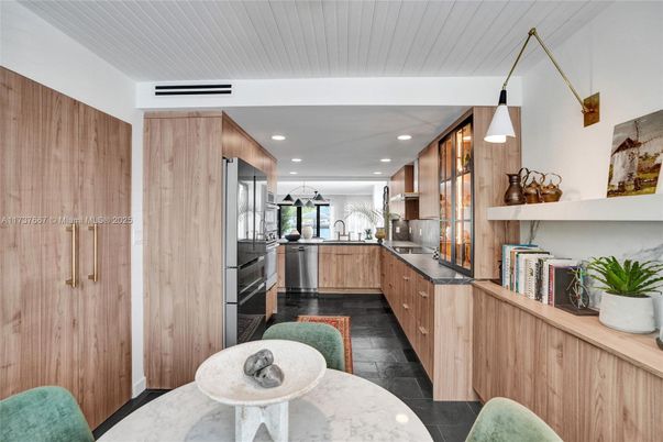 Interior, Kitchen, Pendant Lights, Recessed Lighting, Stainless Steel Appliances