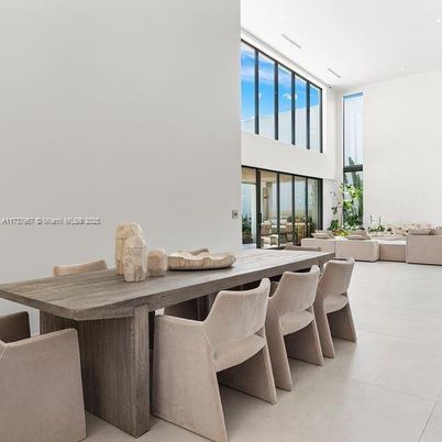Dining room, Interior, Recessed Lighting