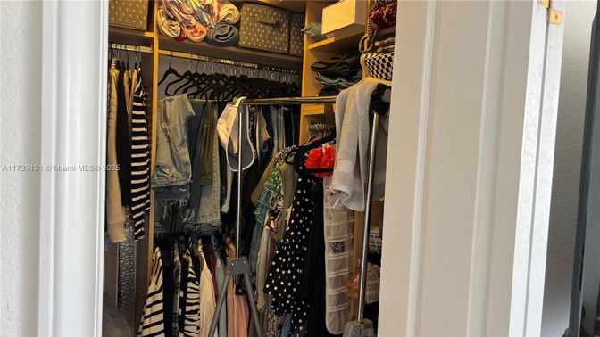 Interior, Walk-in Closets