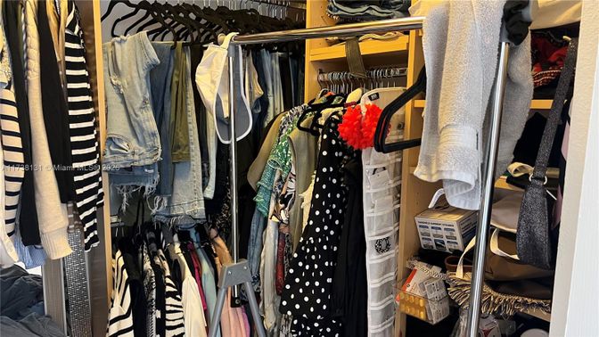 Interior, Walk-in Closets