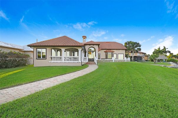 Backyard, Exterior, Facade, Mediterranean