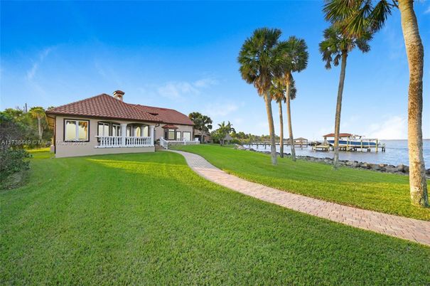 Backyard, Exterior, Lake