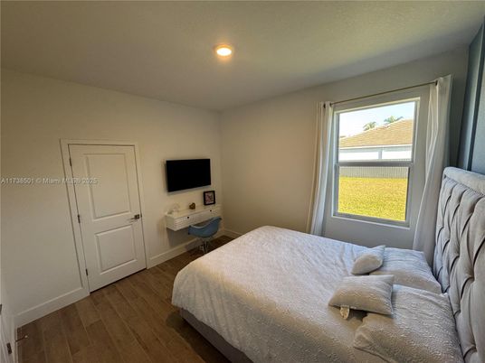 Bedroom, Home Office, Interior, Recessed Lighting, Wood Texture Flooring