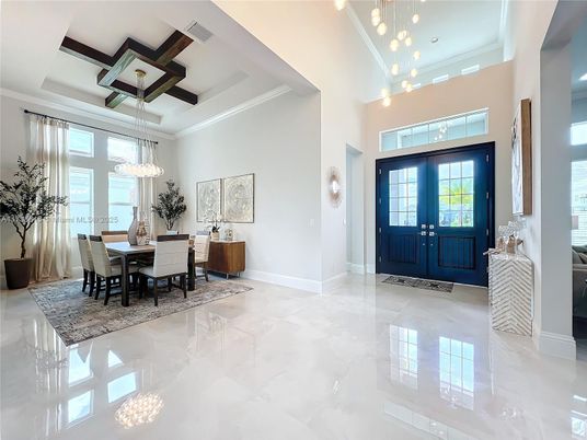Chandelier, Dining room, Interior, Pendant Lights