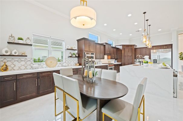 Dining room, Interior, Kitchen, Pendant Lights, Recessed Lighting, Stainless Steel Appliances