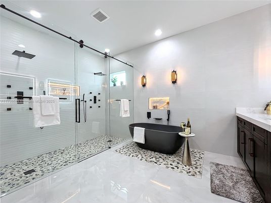 Bathroom, Free Standing Baths, Glass Shower, Interior, Recessed Lighting