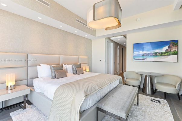 Bedroom, Interior, Recessed Lighting
