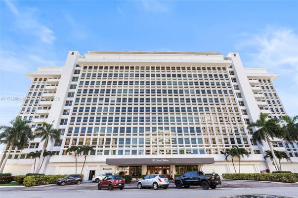 Exterior, Facade, Condo Building