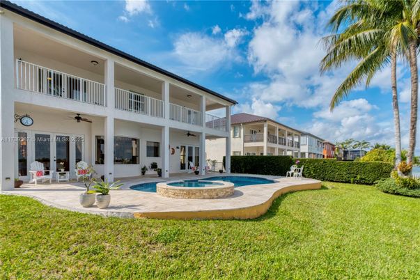 Backyard, Exterior, Pool