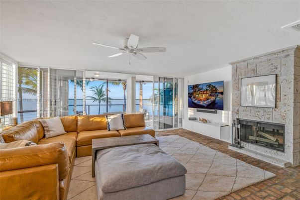 Fireplace, Interior, Living room, Water