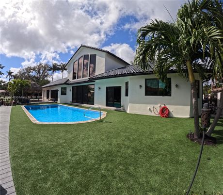 Backyard, Exterior, Pool