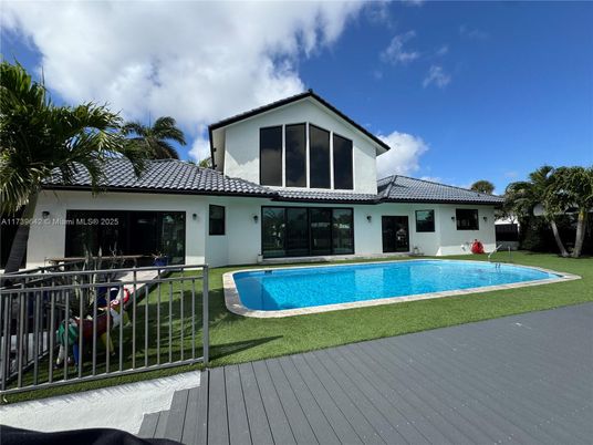 Exterior, Facade, Pool, Spanish Mediterranean
