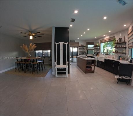 Dining room, Interior, Kitchen, Recessed Lighting
