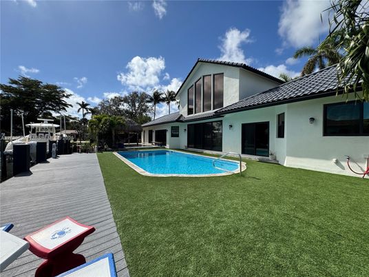 Backyard, Exterior, Pool