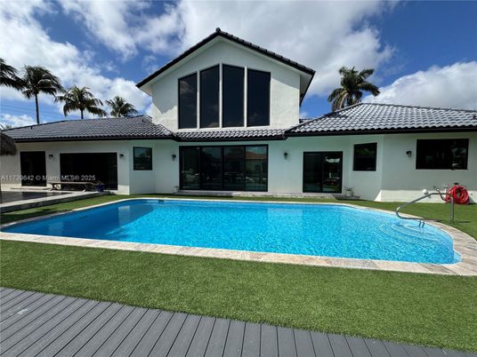 Exterior, Facade, Pool, Spanish Mediterranean