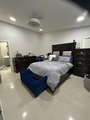 Bedroom, Interior, Recessed Lighting