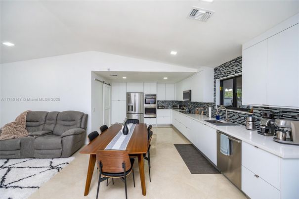 Dining room, Interior, Kitchen, Recessed Lighting, Stainless Steel Appliances