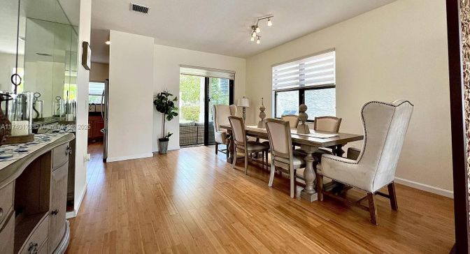 Dining room, Interior, Wood Texture Flooring
