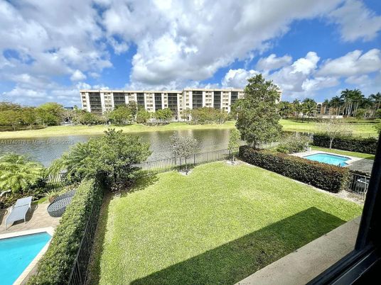 Exterior, Lake, Pool