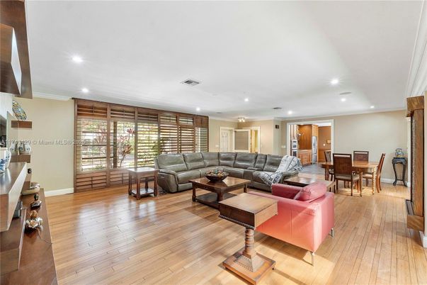 Dining room, Interior, Living room, Recessed Lighting, Wood Texture Flooring