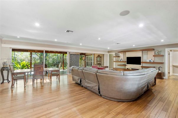 Dining room, Interior, Living room, Recessed Lighting, Wood Texture Flooring