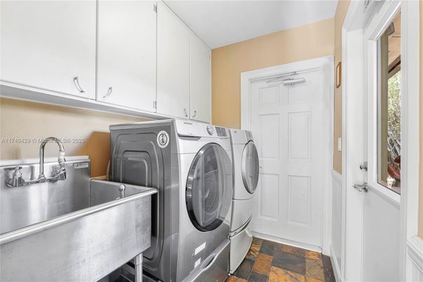 Interior, Washer