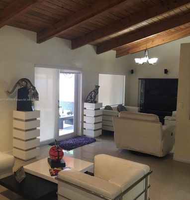 Interior, Living room, Pendant Lights, Wooden Beams, Wooden Ceilings