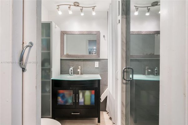 Bathroom, Glass Shower, Interior