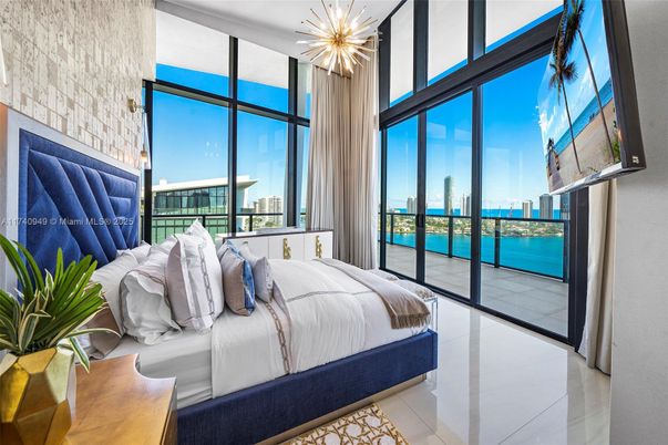 Bedroom, Interior, Pendant Lights, Water