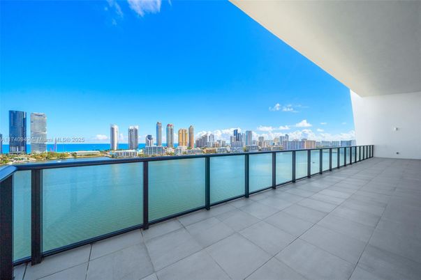 Water, Exterior, Other, Skyline