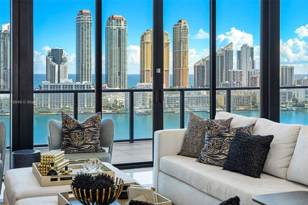 Water, Exterior, Interior, Other, Skyline