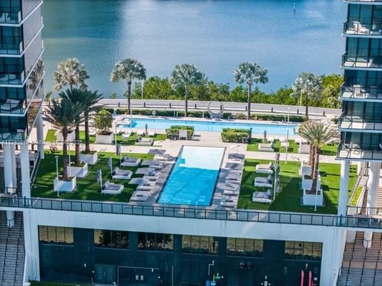 Exterior, Pool, Water