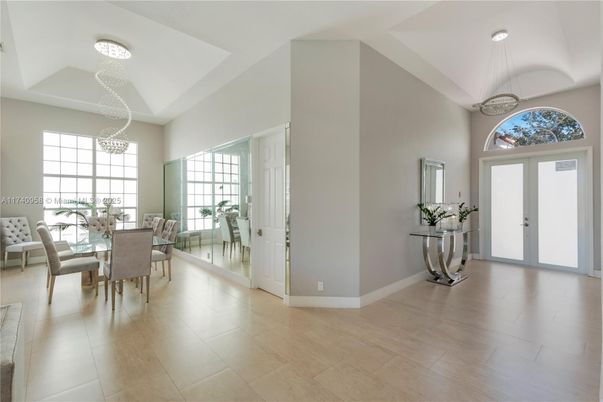 Chandelier, Dining room, Interior, Pendant Lights, Wood Texture Flooring