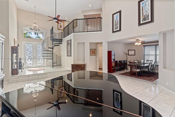 Dining room, Interior, Pendant Lights, Recessed Lighting